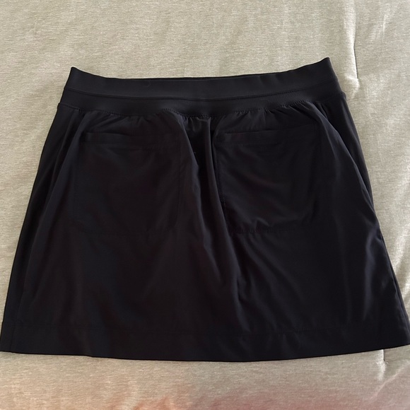 Athleta Brooklyn Mid Rise 16 Skort - Picture 2 of 7